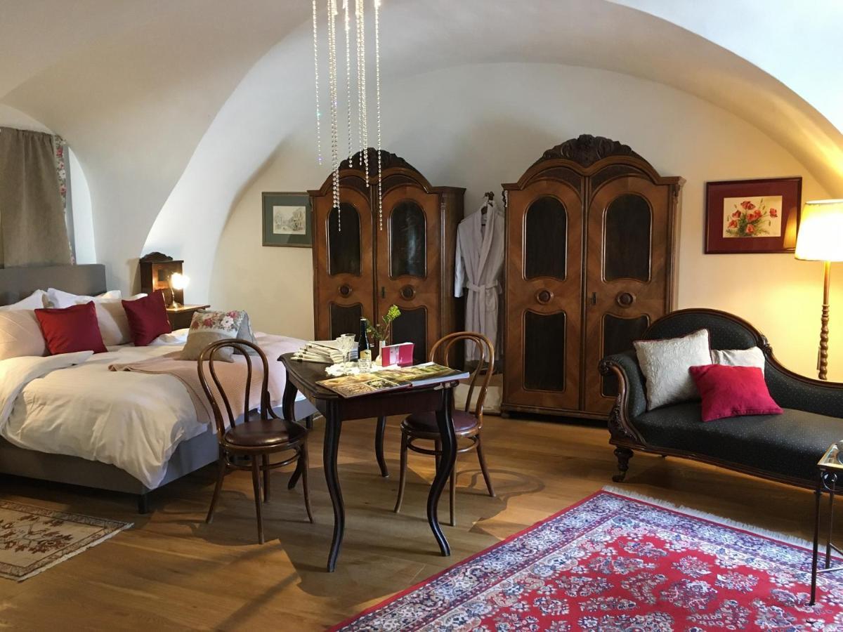 Gasthof Zum Goldenen Anker Хайнбург-ан-дер-Донау Экстерьер фото